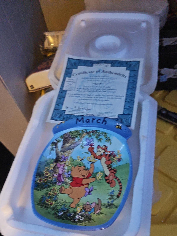 Winnie The Pooh 'March' Plate thumbnail