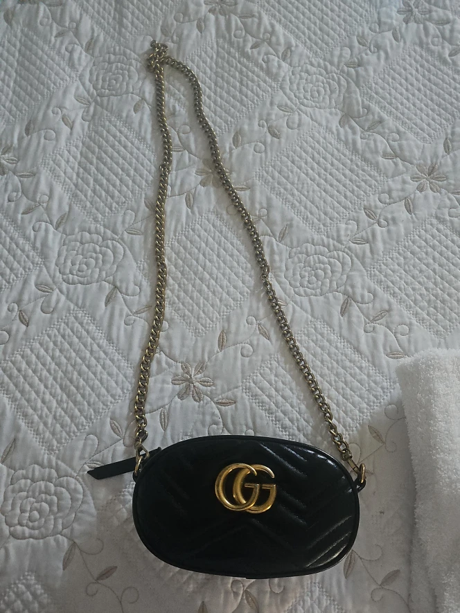 Black Gucci Marmont Small Shoulder Bag