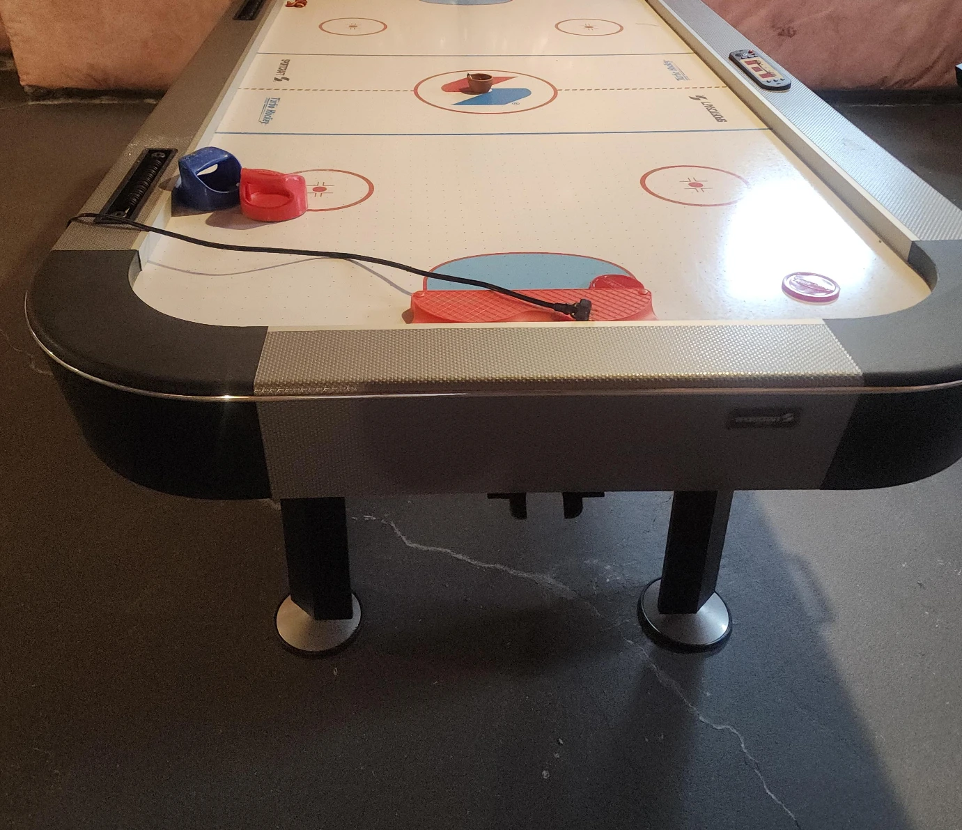 Air Hockey Table