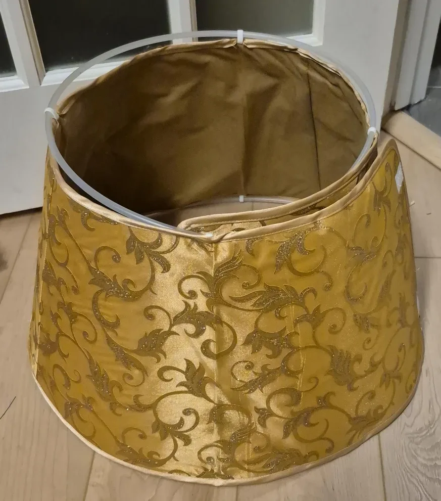 Xmas tree base cover