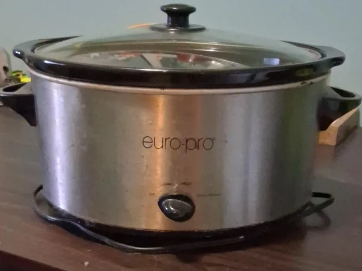 Euro-Pro Slow Cooker thumbnail