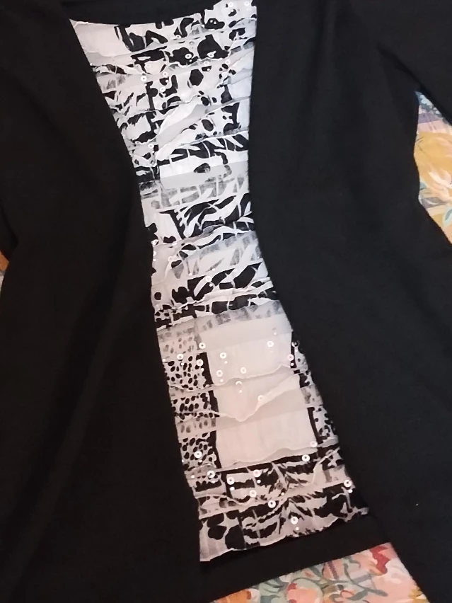 Black & White Draped Cardigan Top image indicator(2)