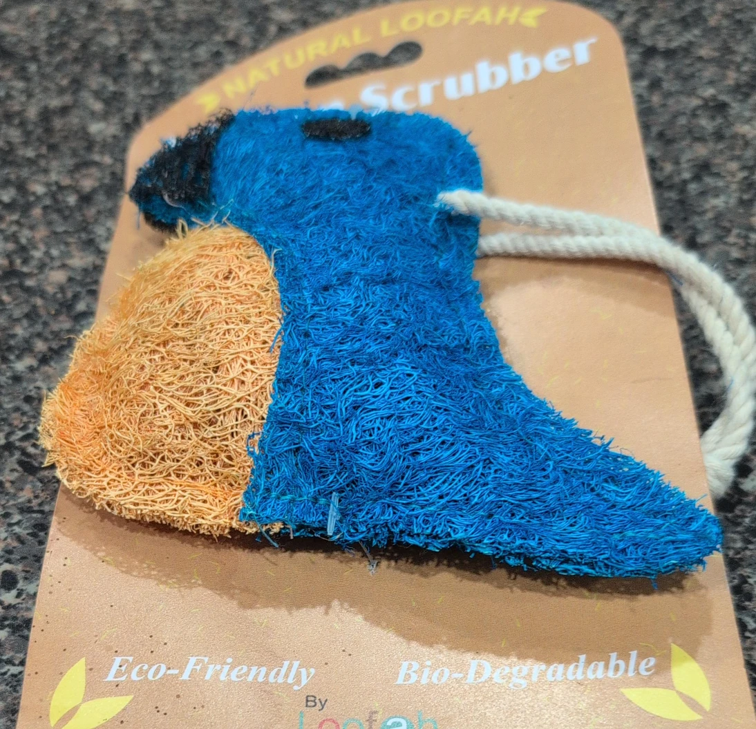 Natural Loofah Scrubber - Eco-Friendly