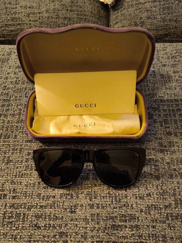 Gucci Black Sunglasses with Case thumbnail