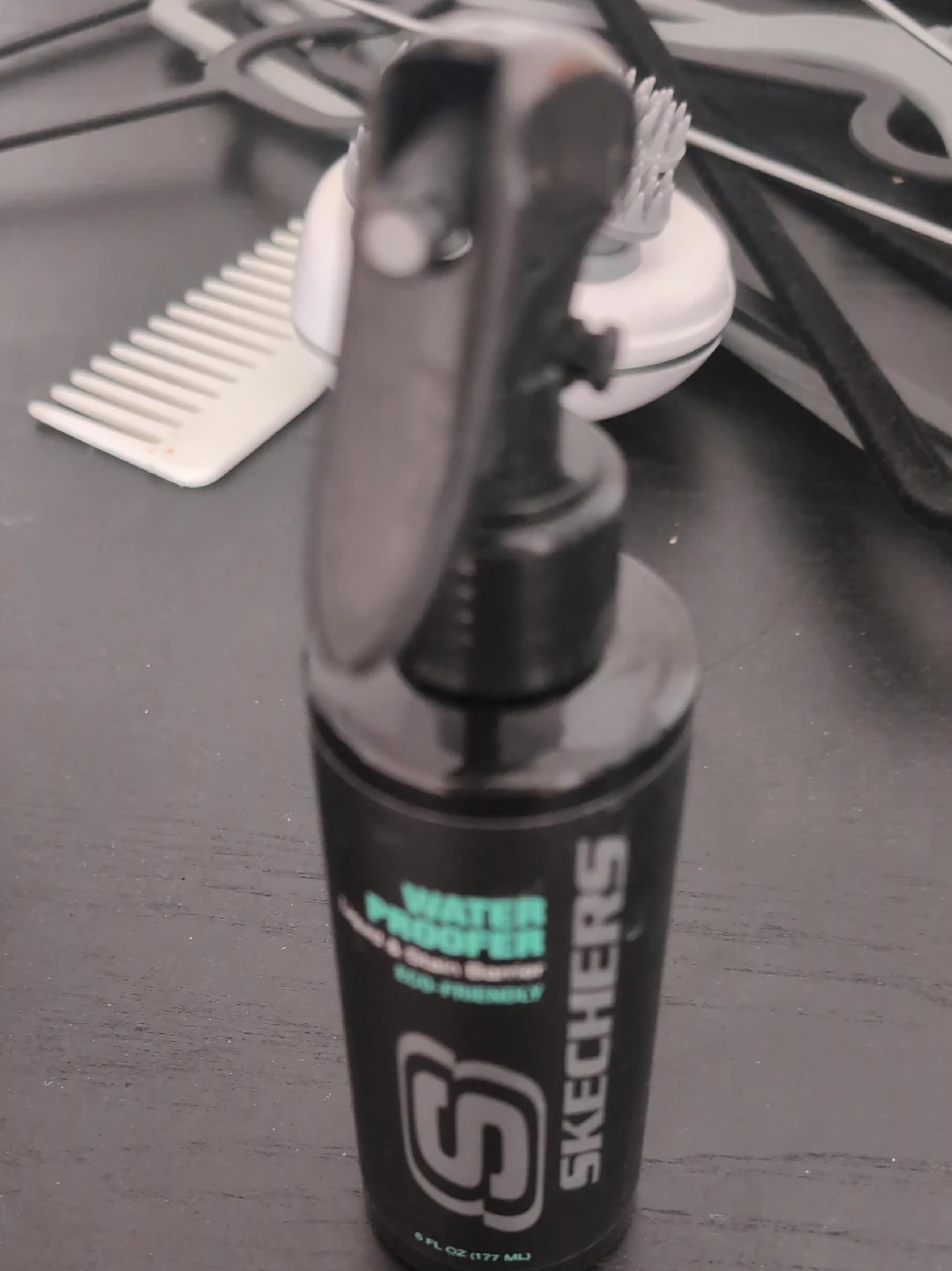 Skechers Water Proofer Spray image indicator(1)