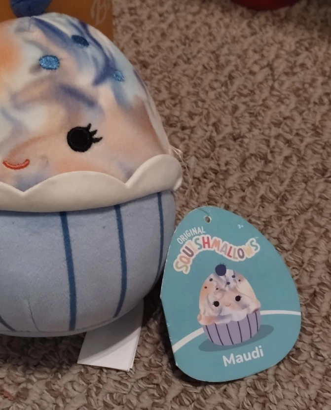 Squishmallows Maudi Cupcake Plush