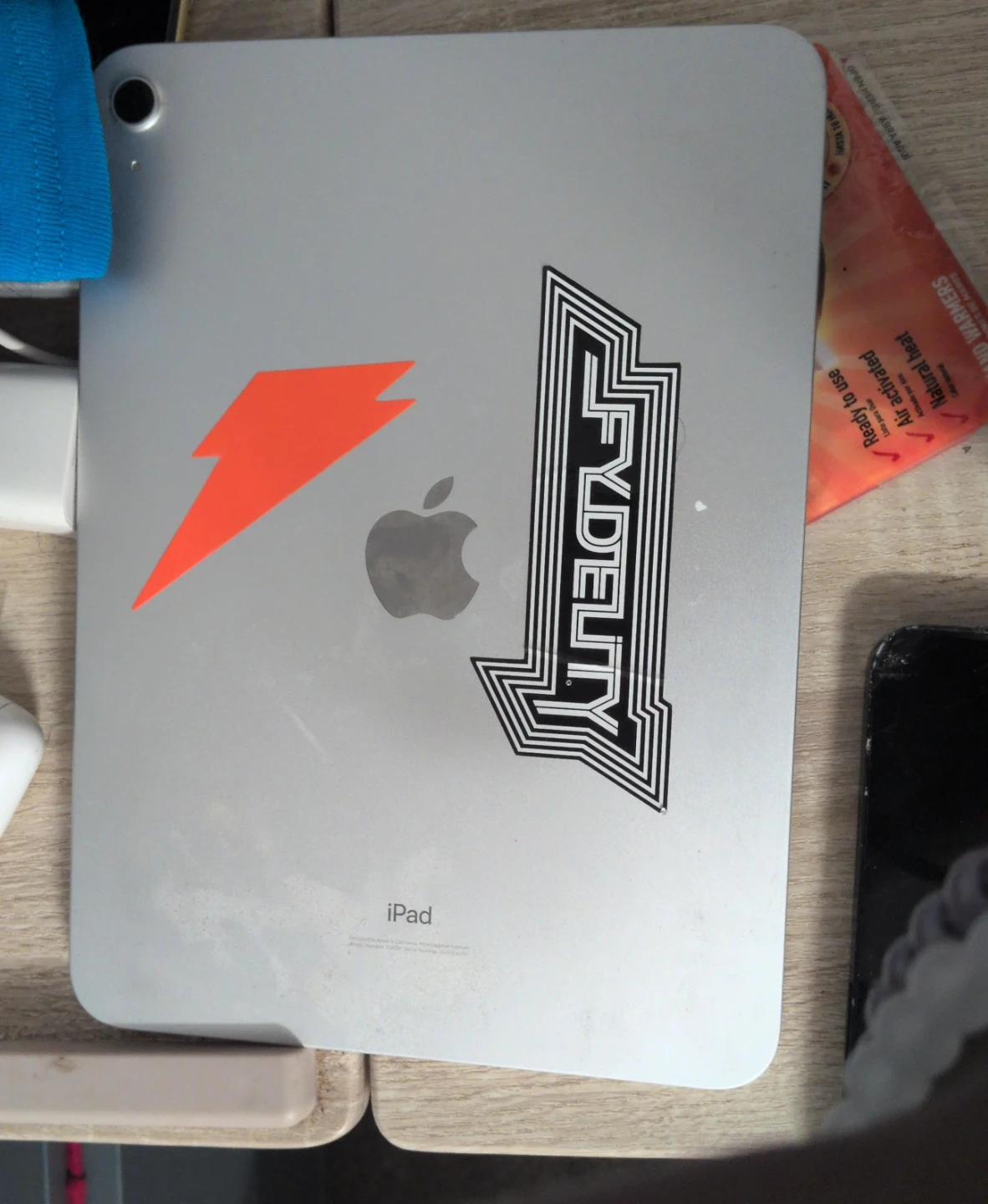 iPad ten gen FOR PARTS thumbnail