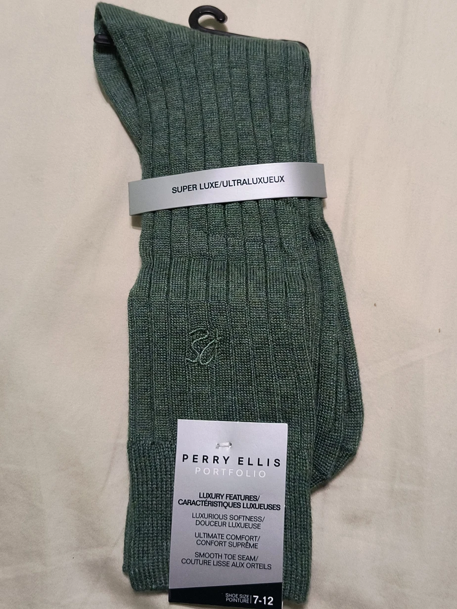 Perry Ellis Portfolio Socks