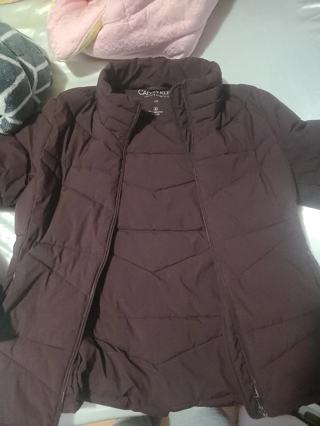 Calvin Klein Infinite Stretch Puffer Jacket - L/G