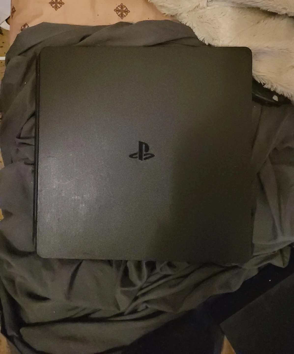 PlayStation 4 Slim