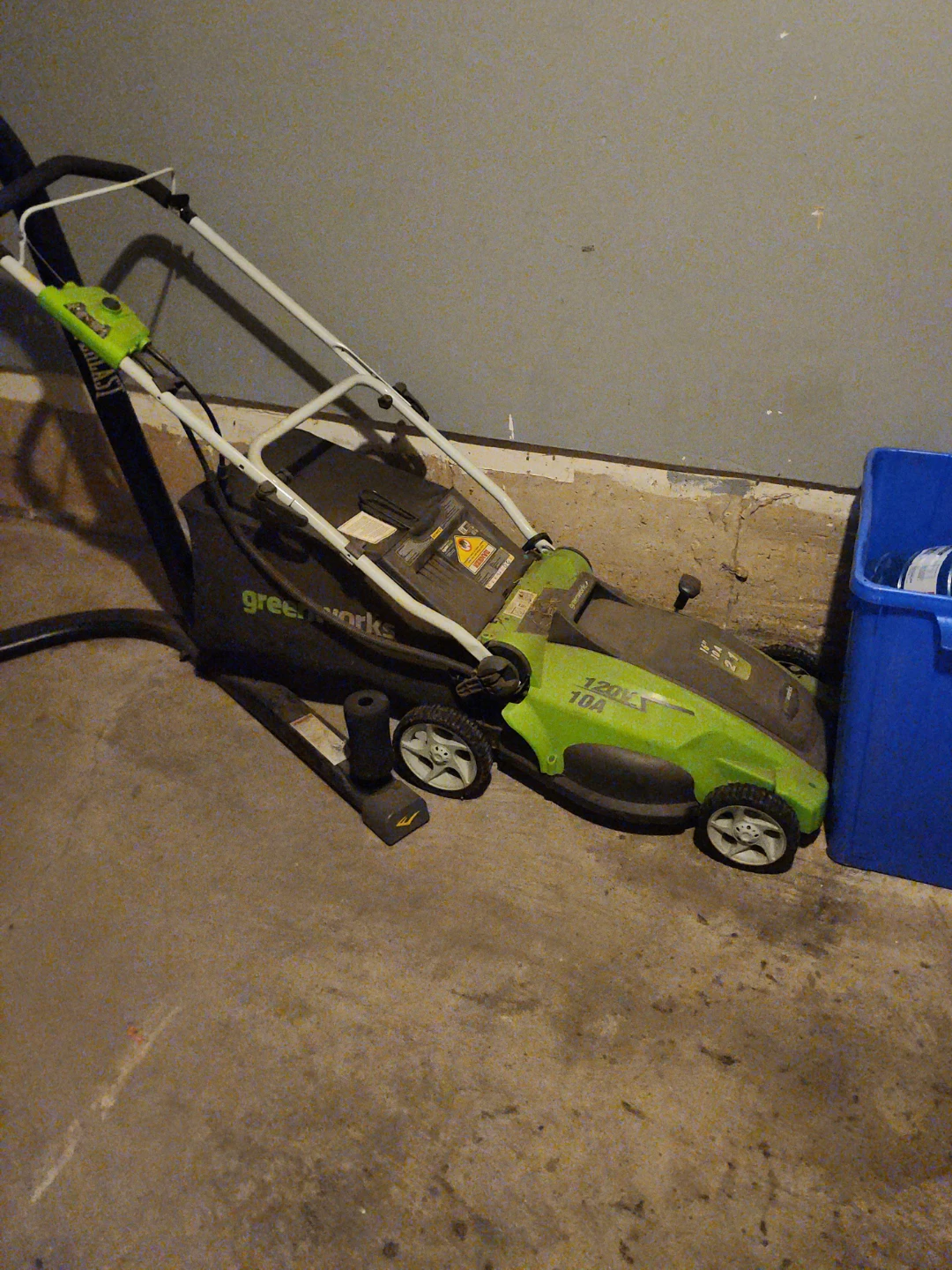 Greenworks 120V 10A Electric Lawn Mower thumbnail