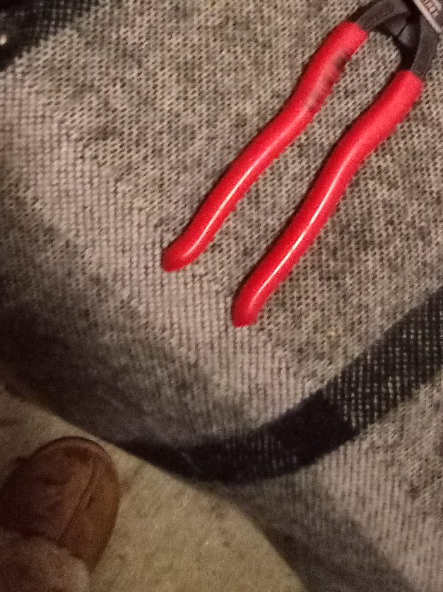 Red handled pliers thumbnail