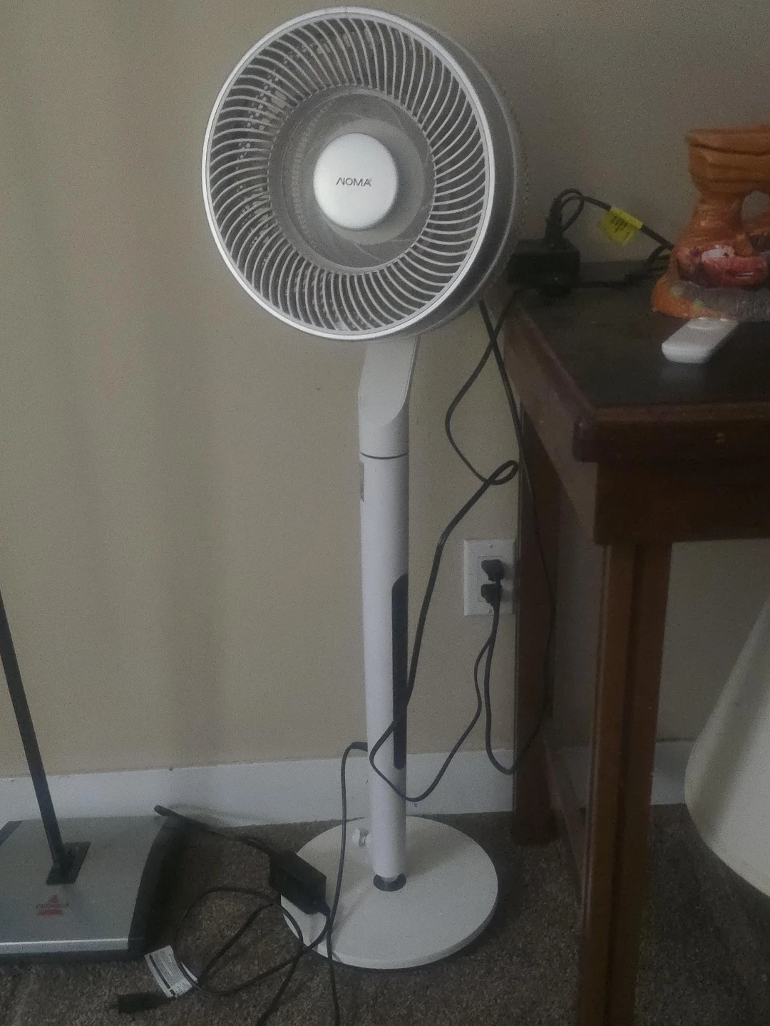 NOMA White Tower Fan