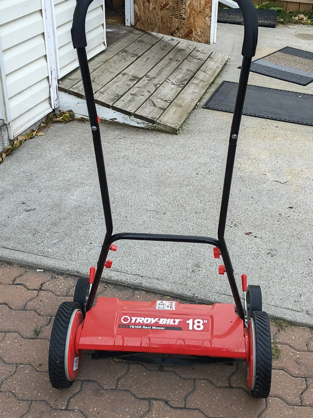 Troy-Bilt TB18R Reel Mower - 18 inch🥕