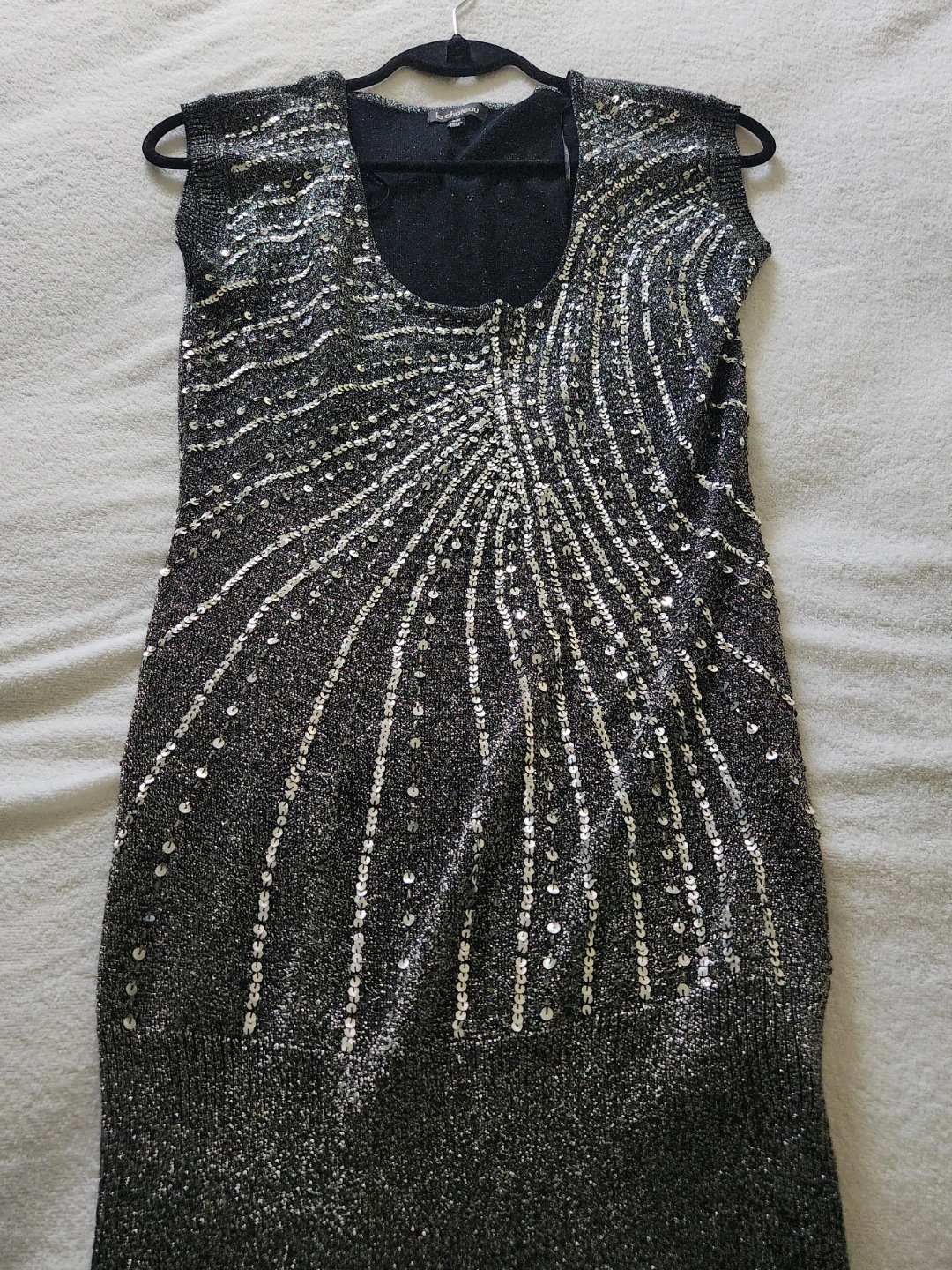 Le Chateau Sleeveless Sequin Dress(ONLY PICK UP) thumbnail