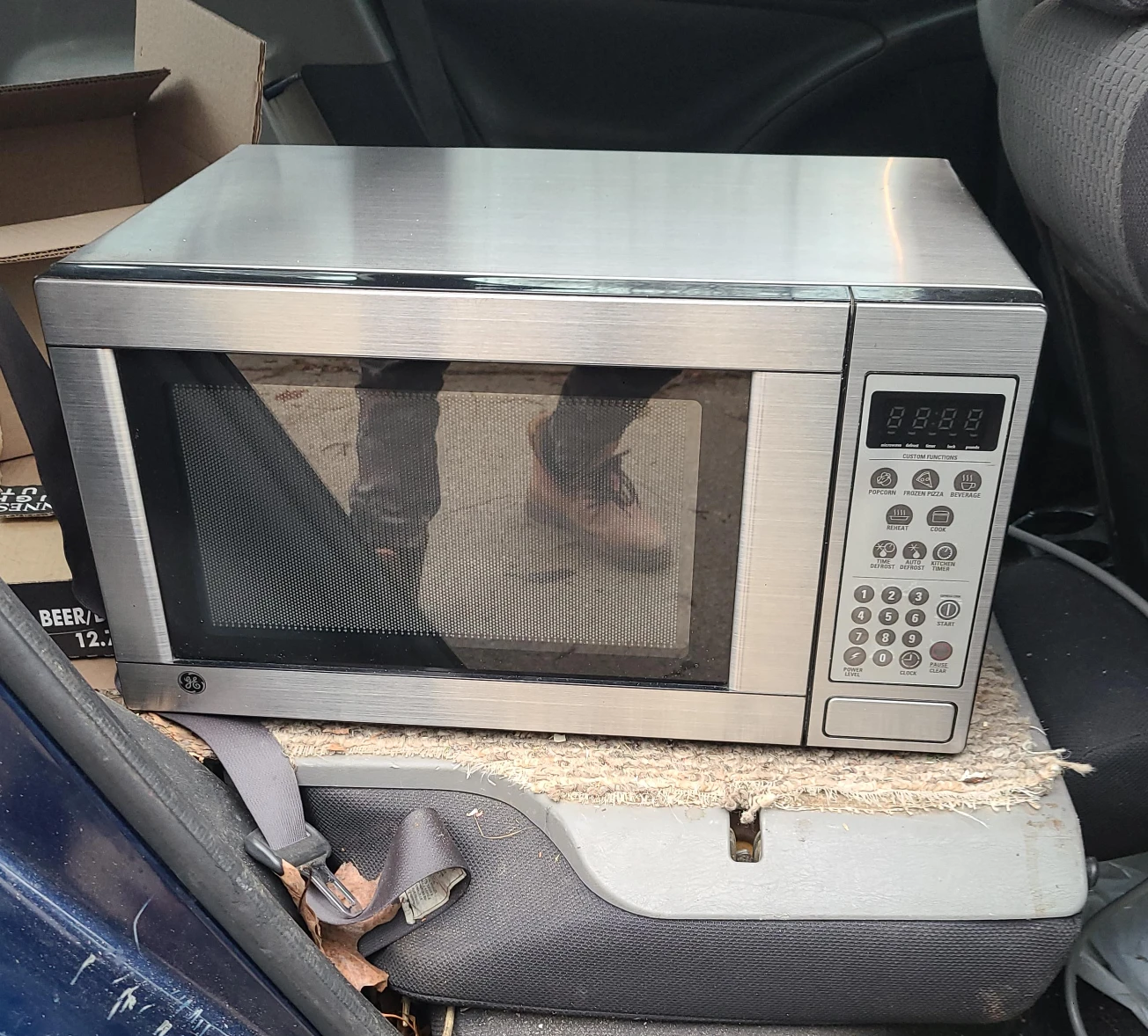 GE Microwave Oven - Stainless Steel