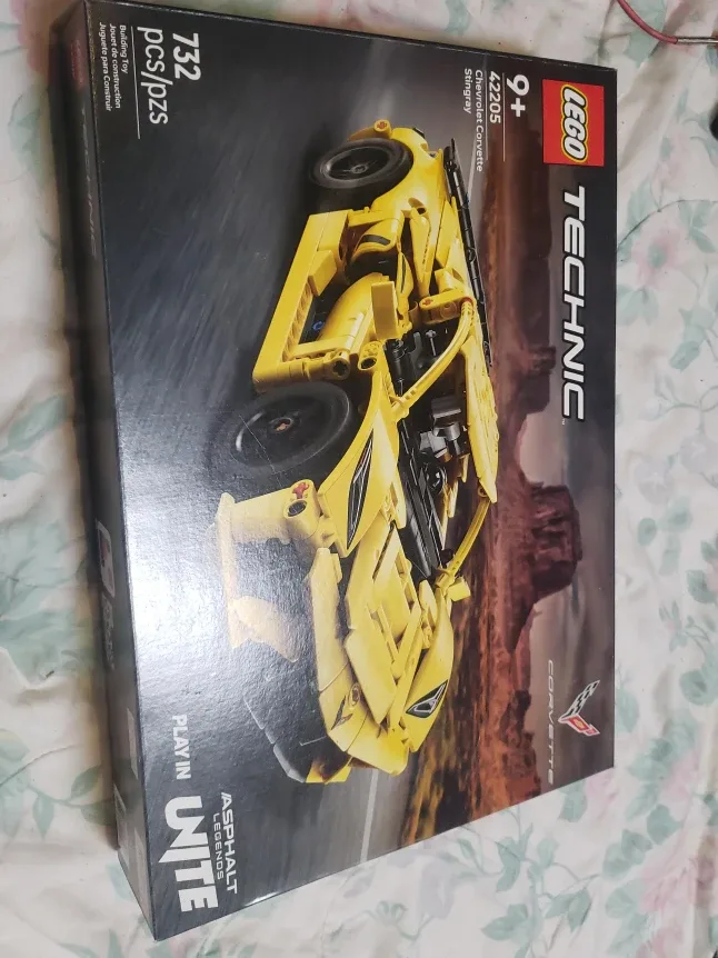 LEGO Technic 42205 Chevrolet Corvette Stingray