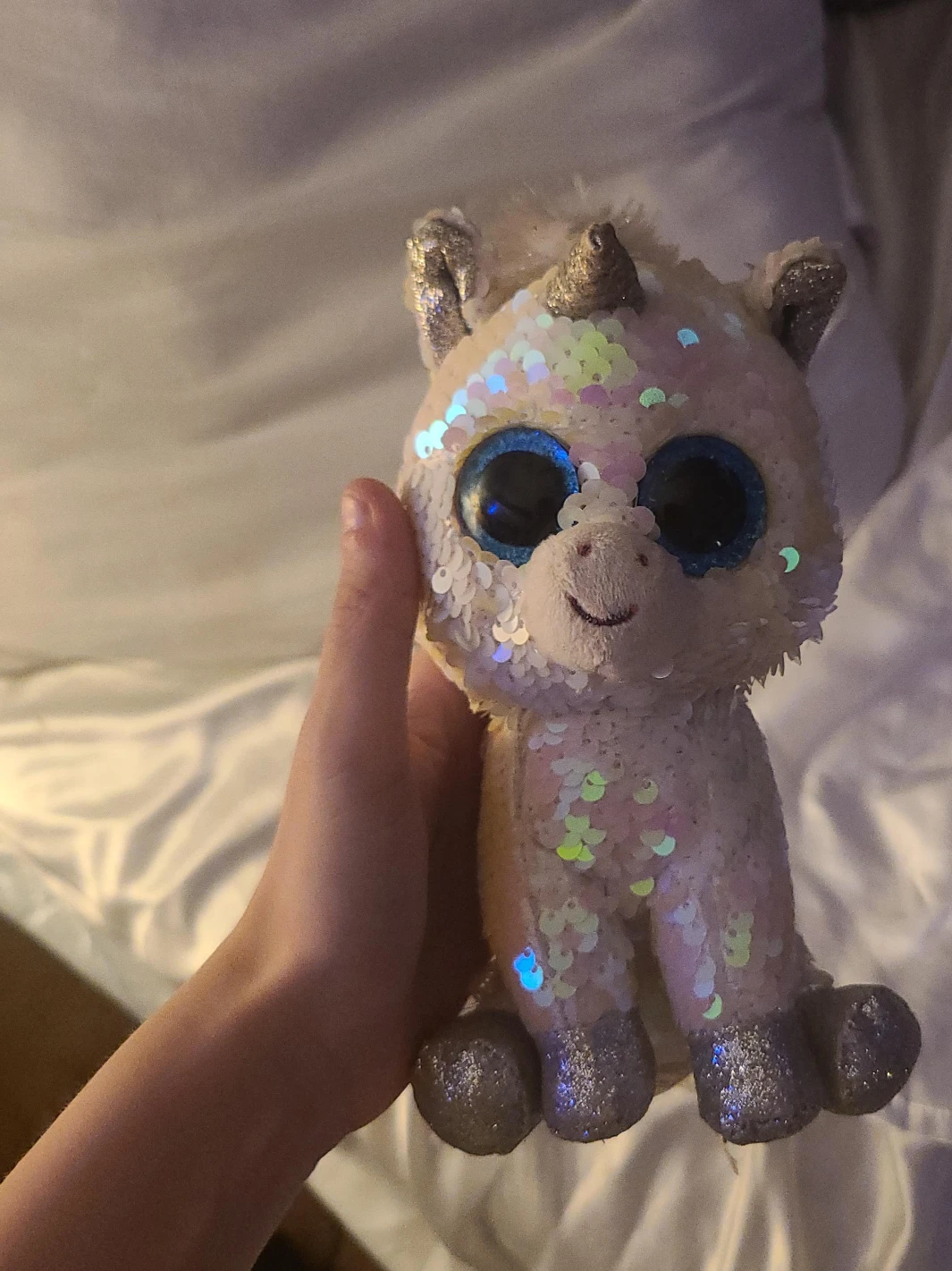 Ty Beanie Boo - Dani the Unicorn