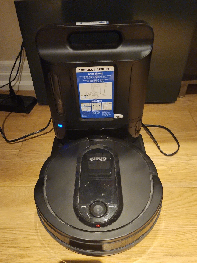Shark Robot Vacuum with Base