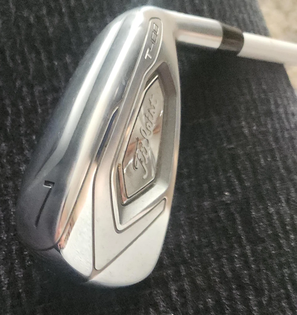 Titleist T-400 Iron - Right Handed