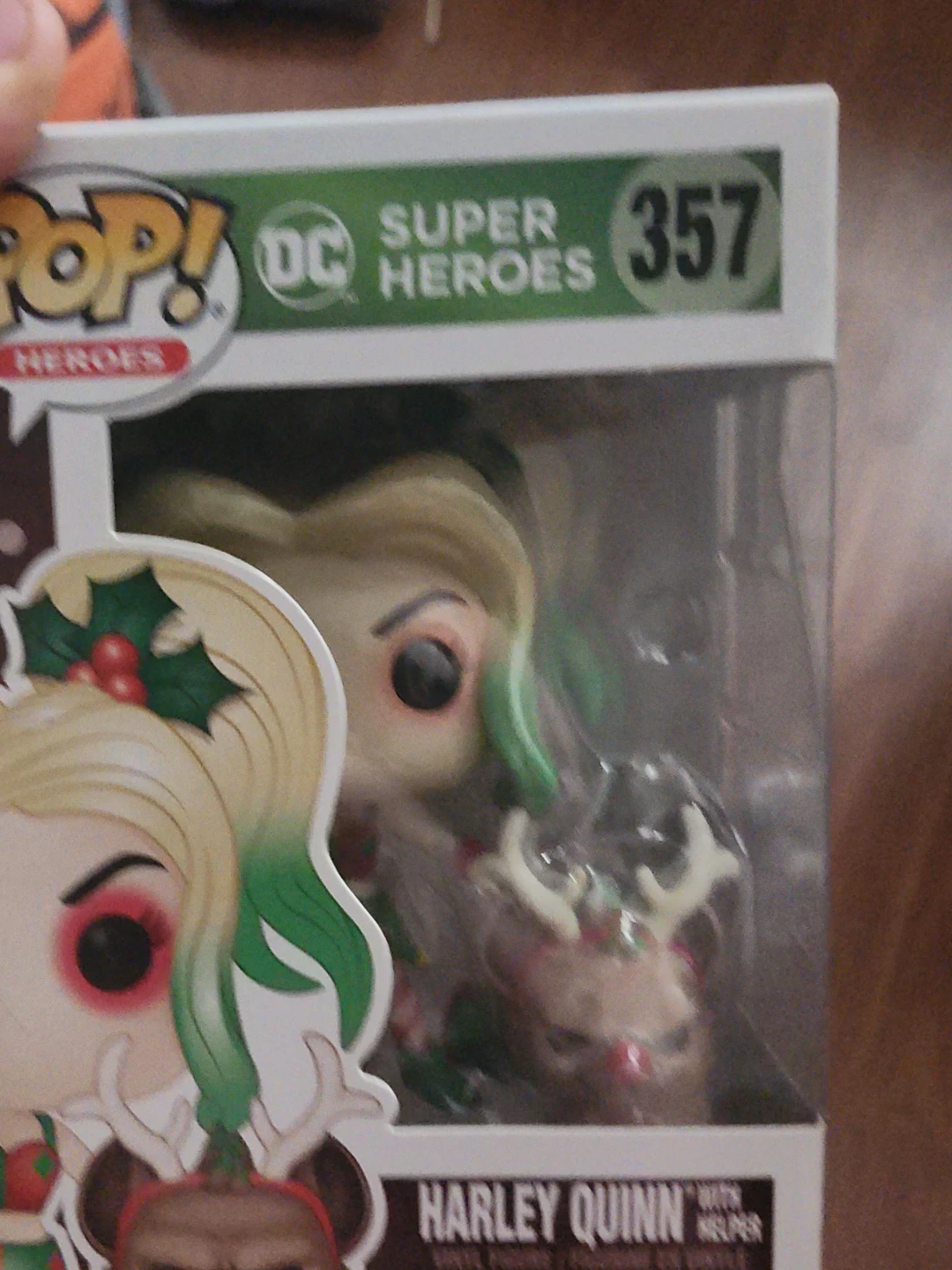 Funko POP! DC Super Heroes #357 Harley Quinn With Helper image indicator(1)