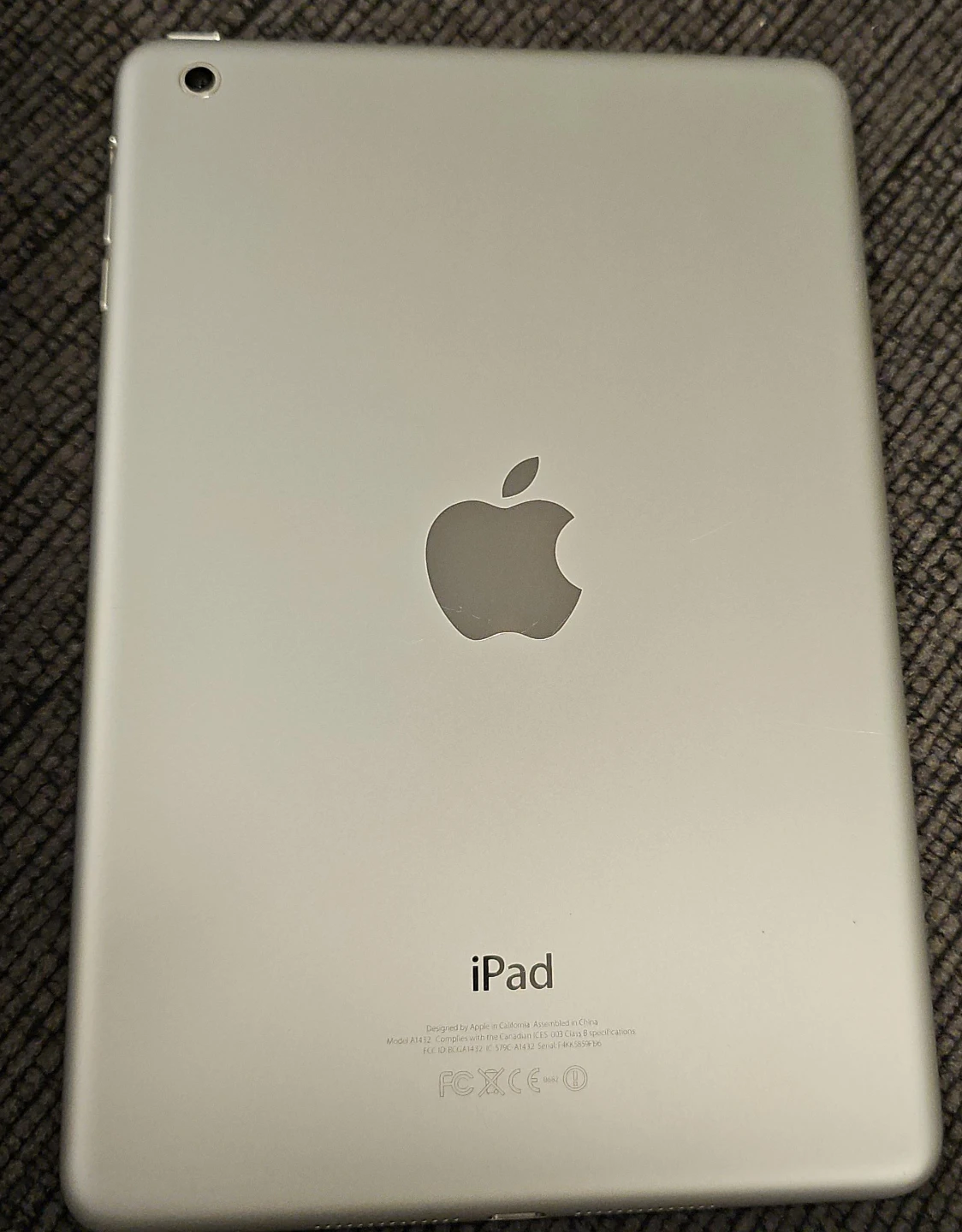 Apple iPad Model A1432 thumbnail