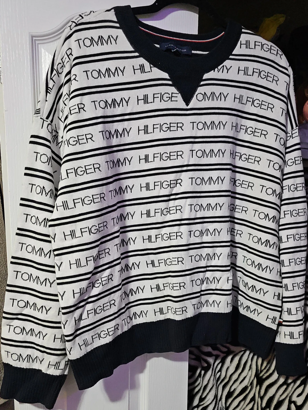 Tommy Hilfiger Sweater - Size L