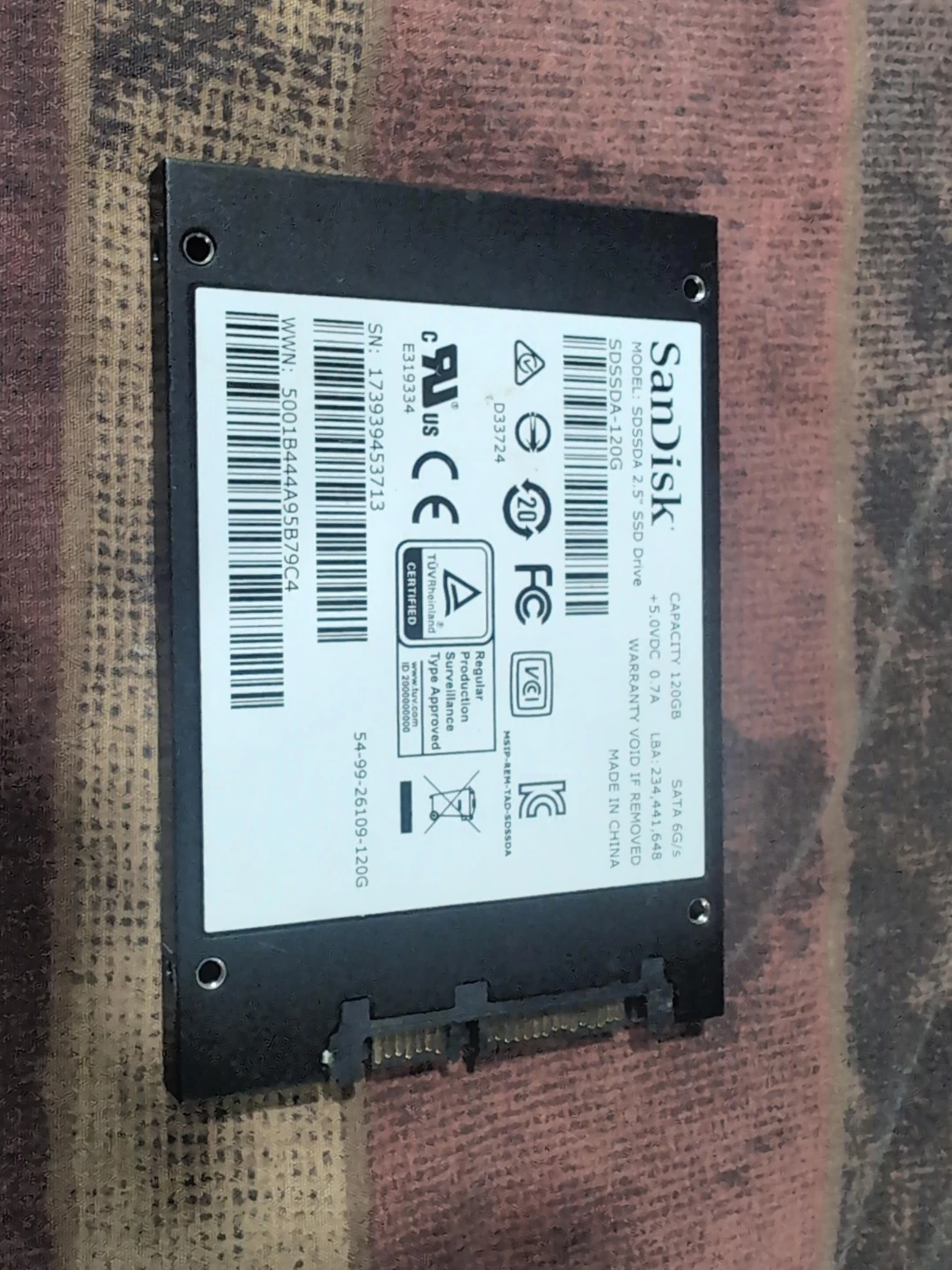 SanDisk SSD Plus 120GB Solid State Drive thumbnail