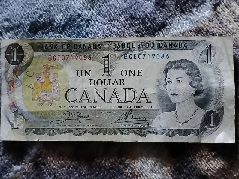 Vintage Canadian $1 Bill