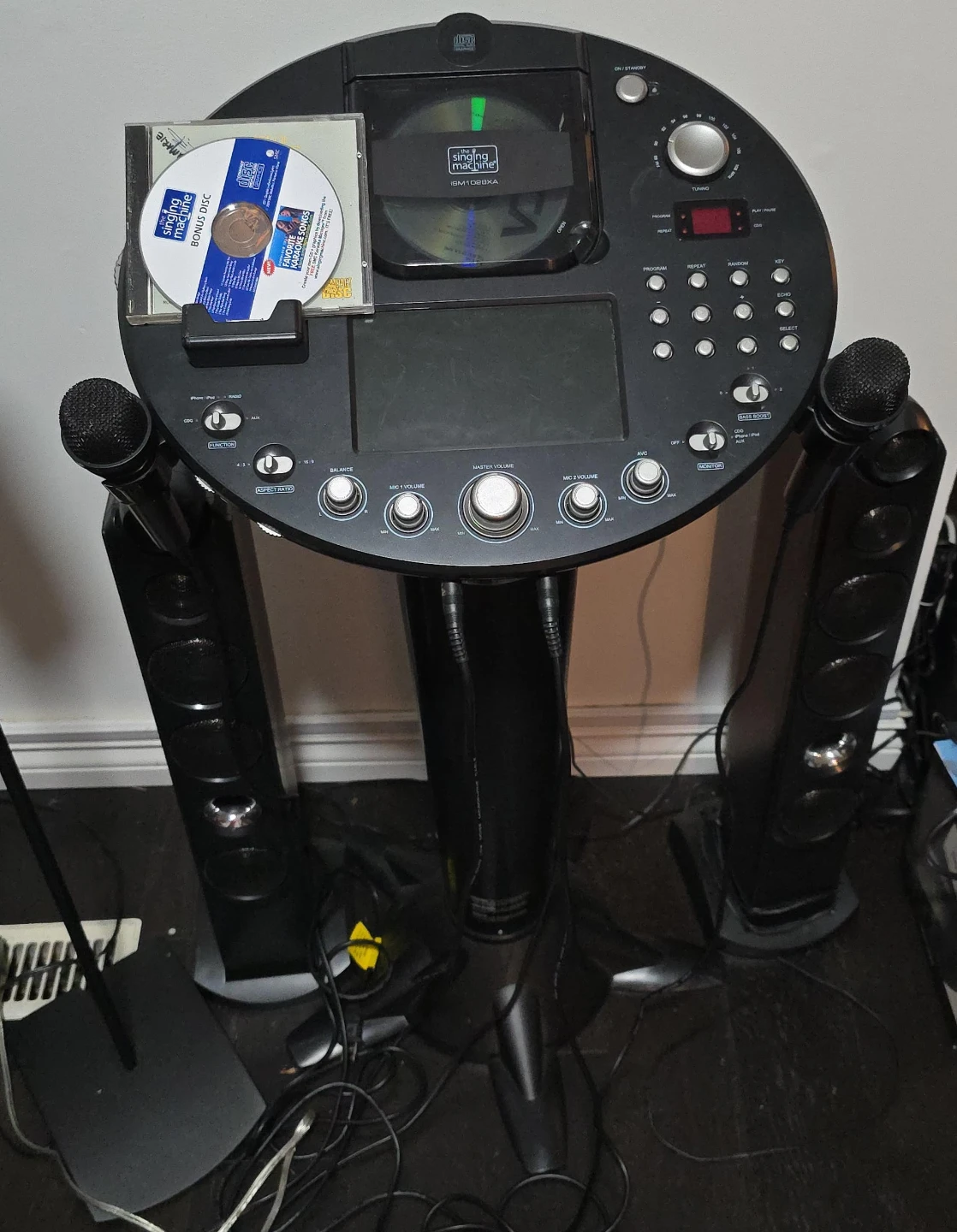 Singing Machine ISM1028XA Karaoke System thumbnail