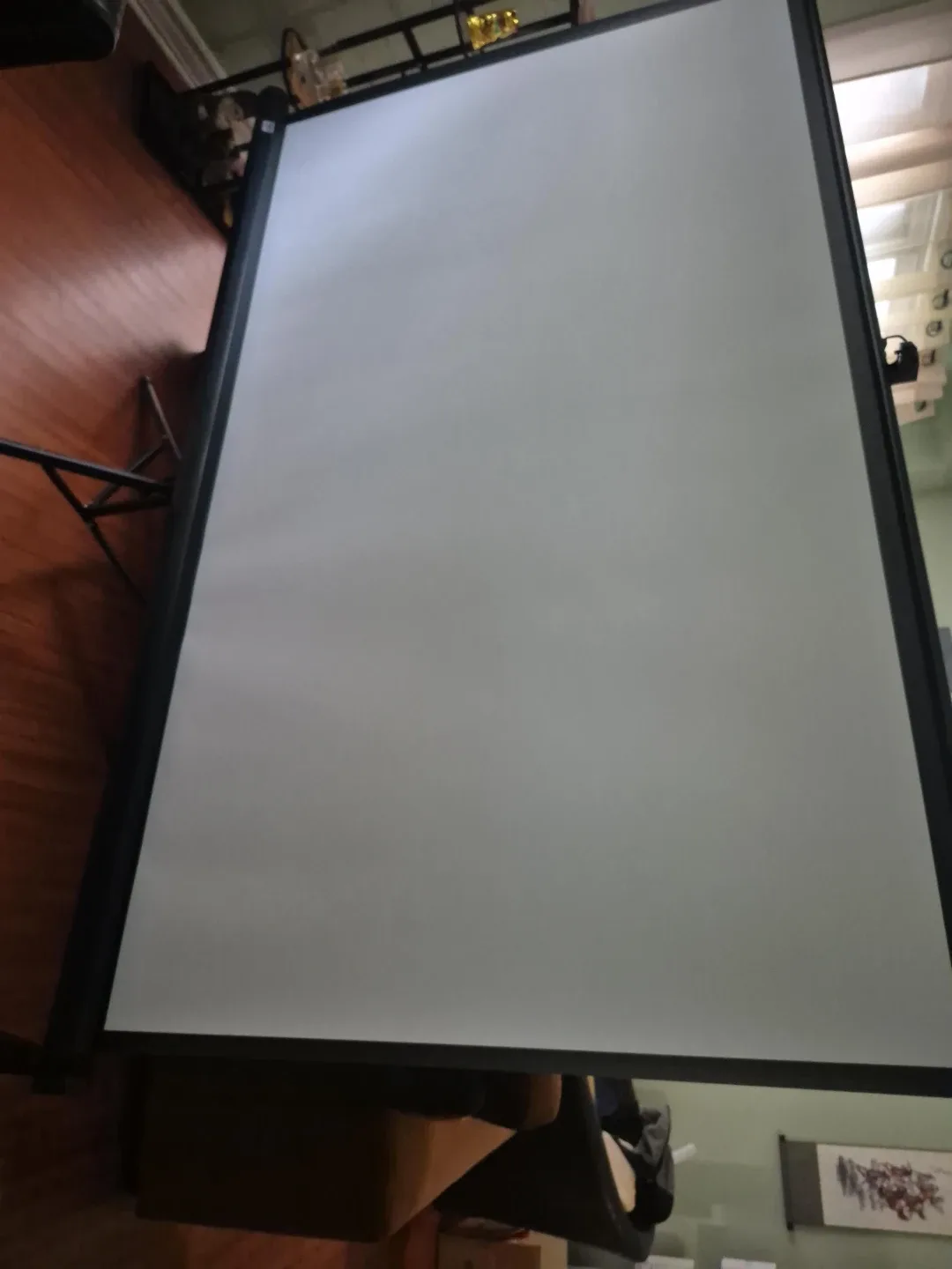 Projector Screen