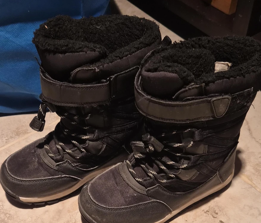 Black Winter Boots