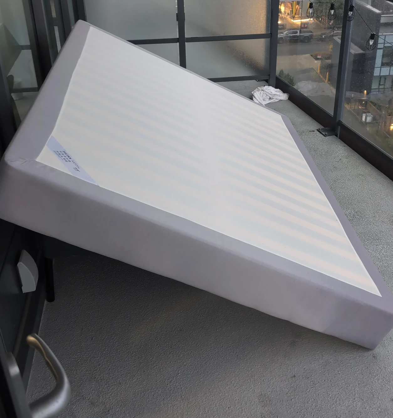 Queen Size Bed Frame image indicator(2)