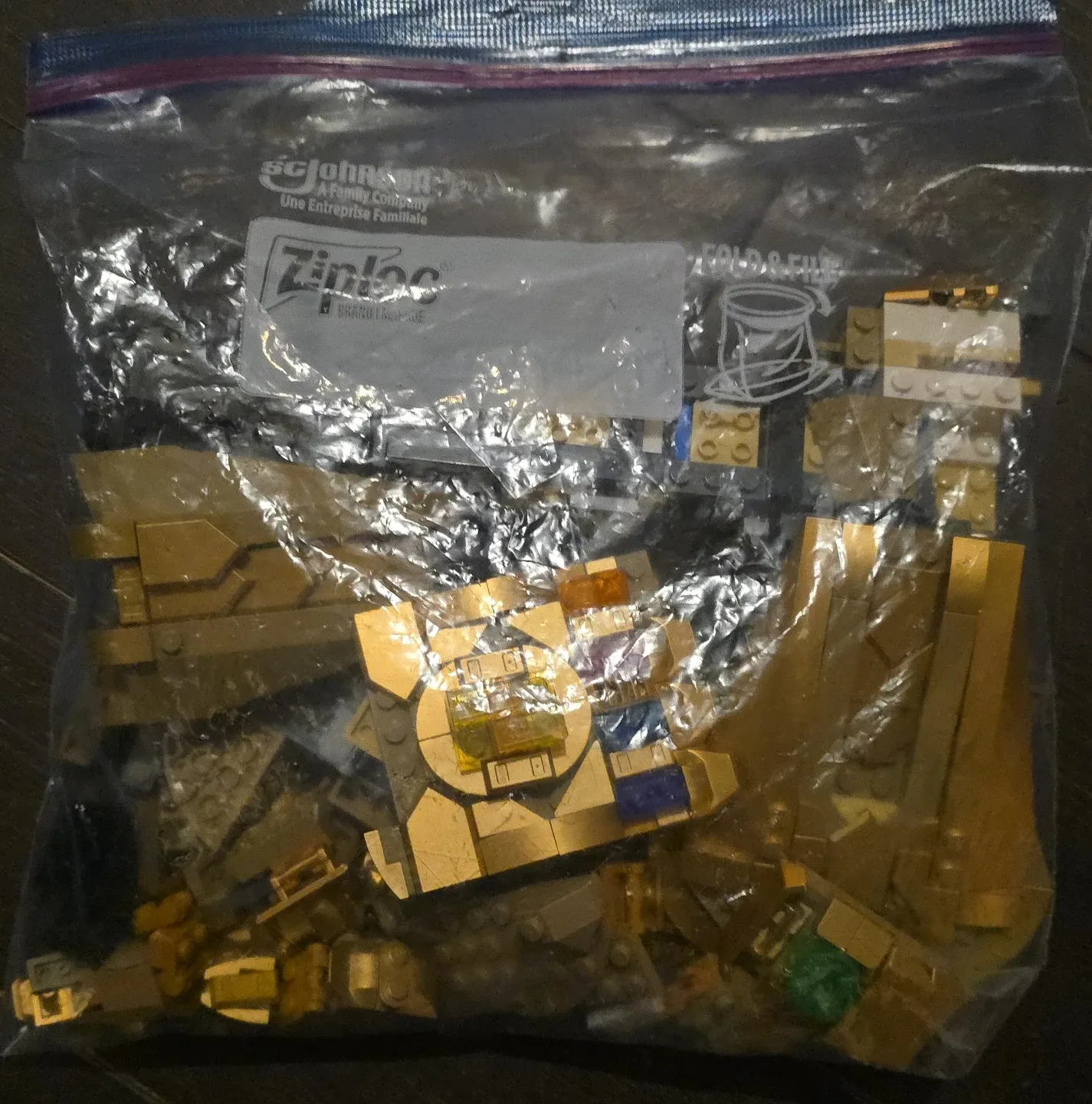 Lego Infinity Gauntlet (Loose)