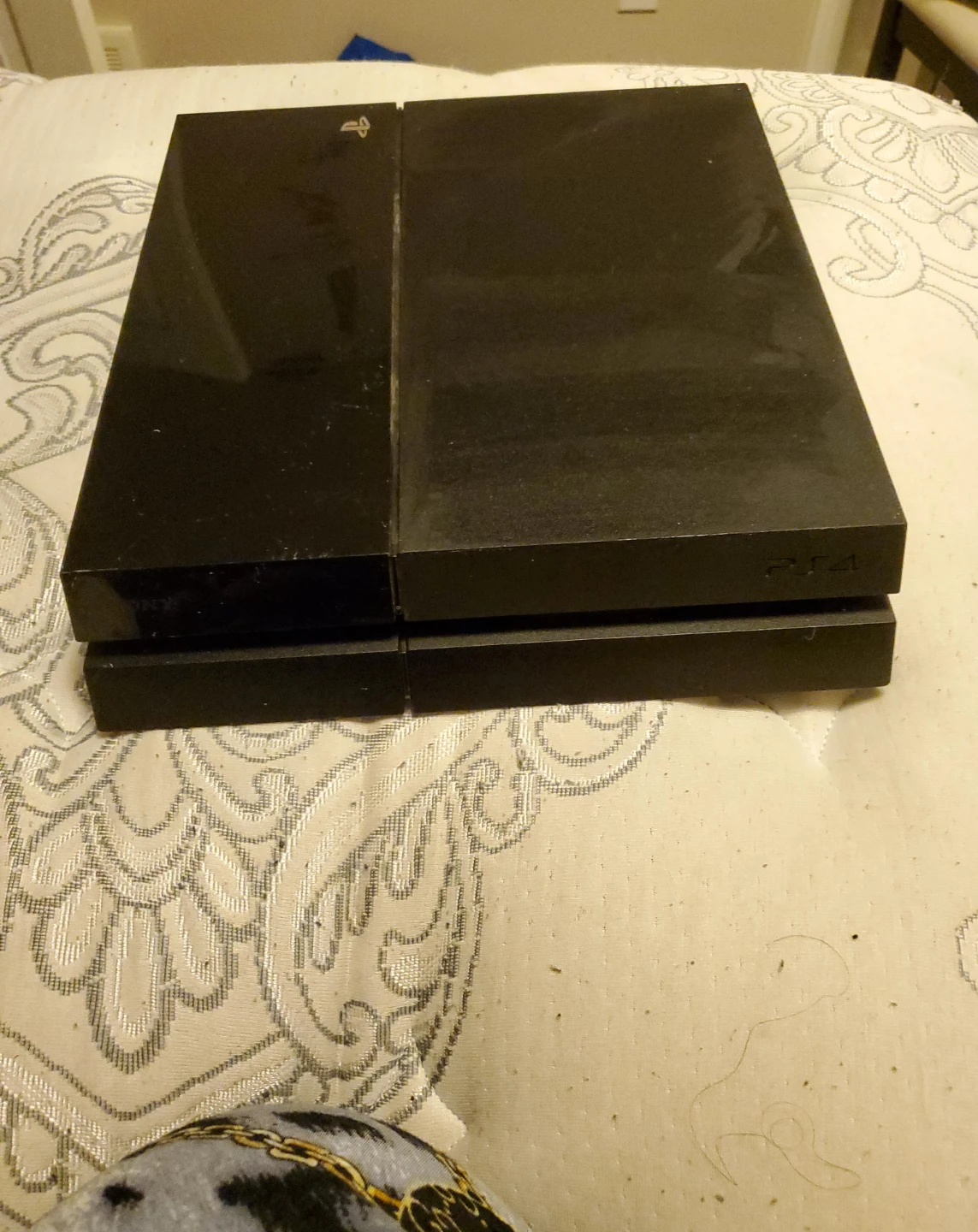 PlayStation 4 (PS4) Console