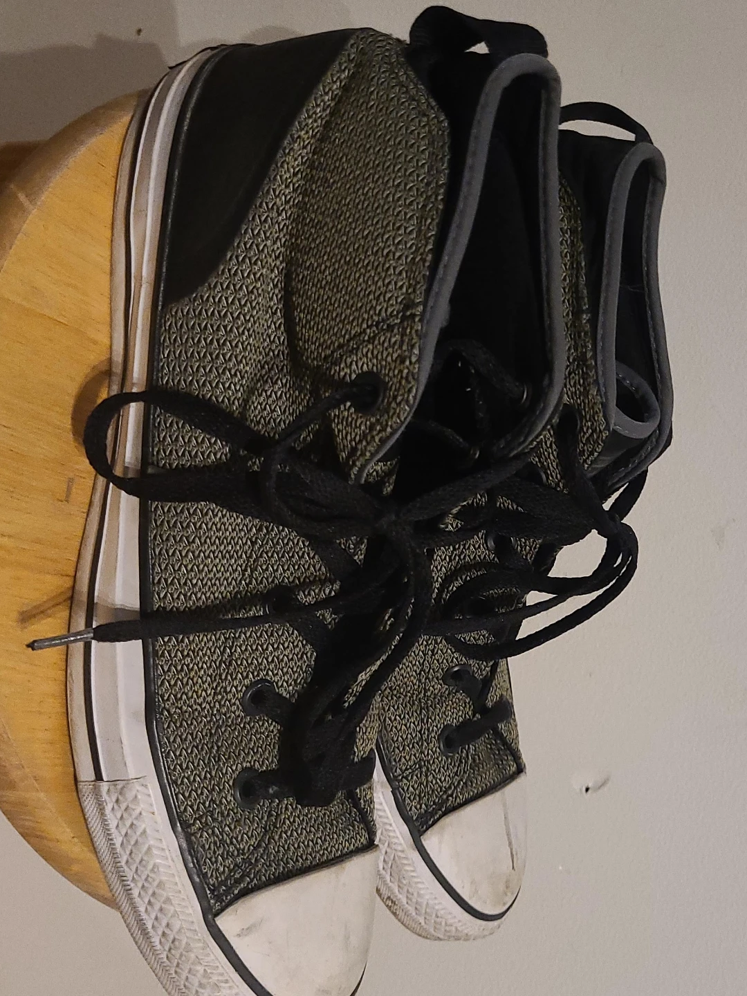 Converse High Top Sneakers US 10 thumbnail