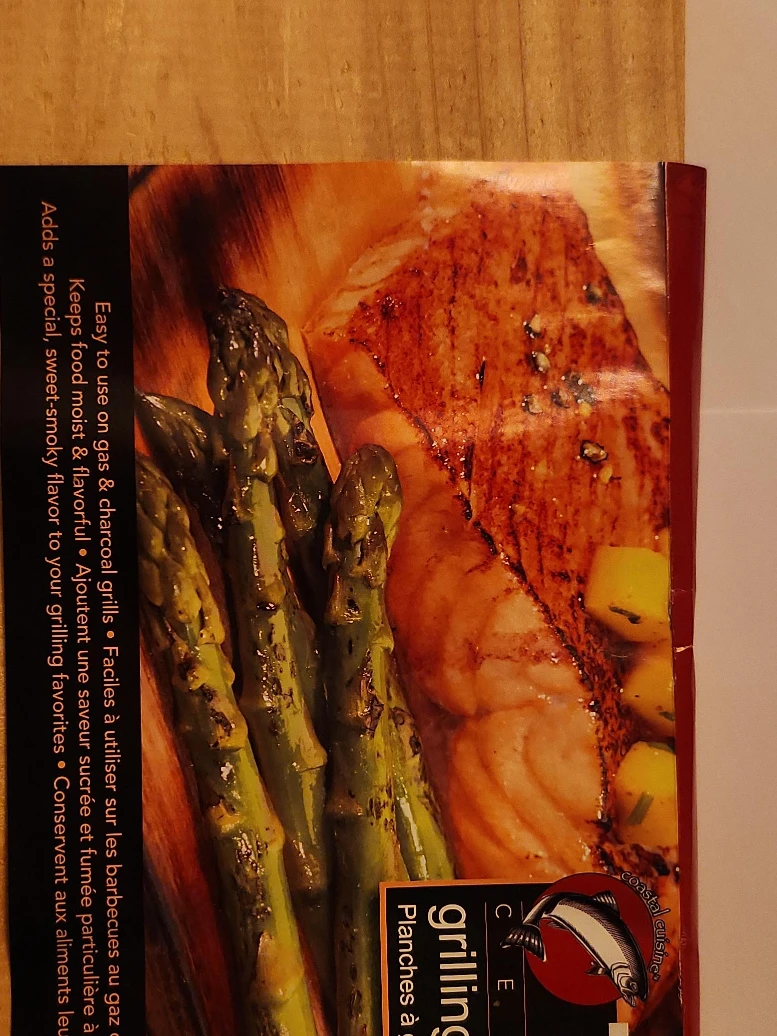 Brand New Cedar Grilling Planks - Set of 6