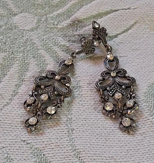 Vintage Style Dangle Earrings