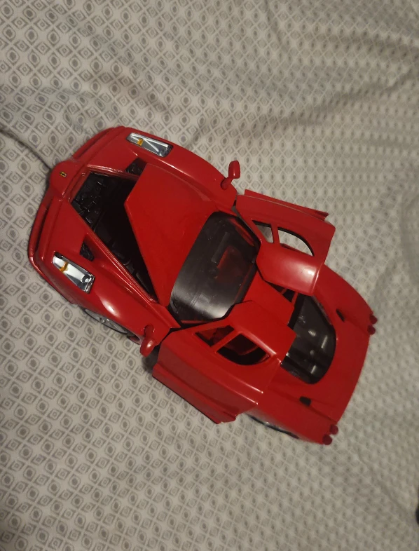 Red Ferrari F40 Model Car