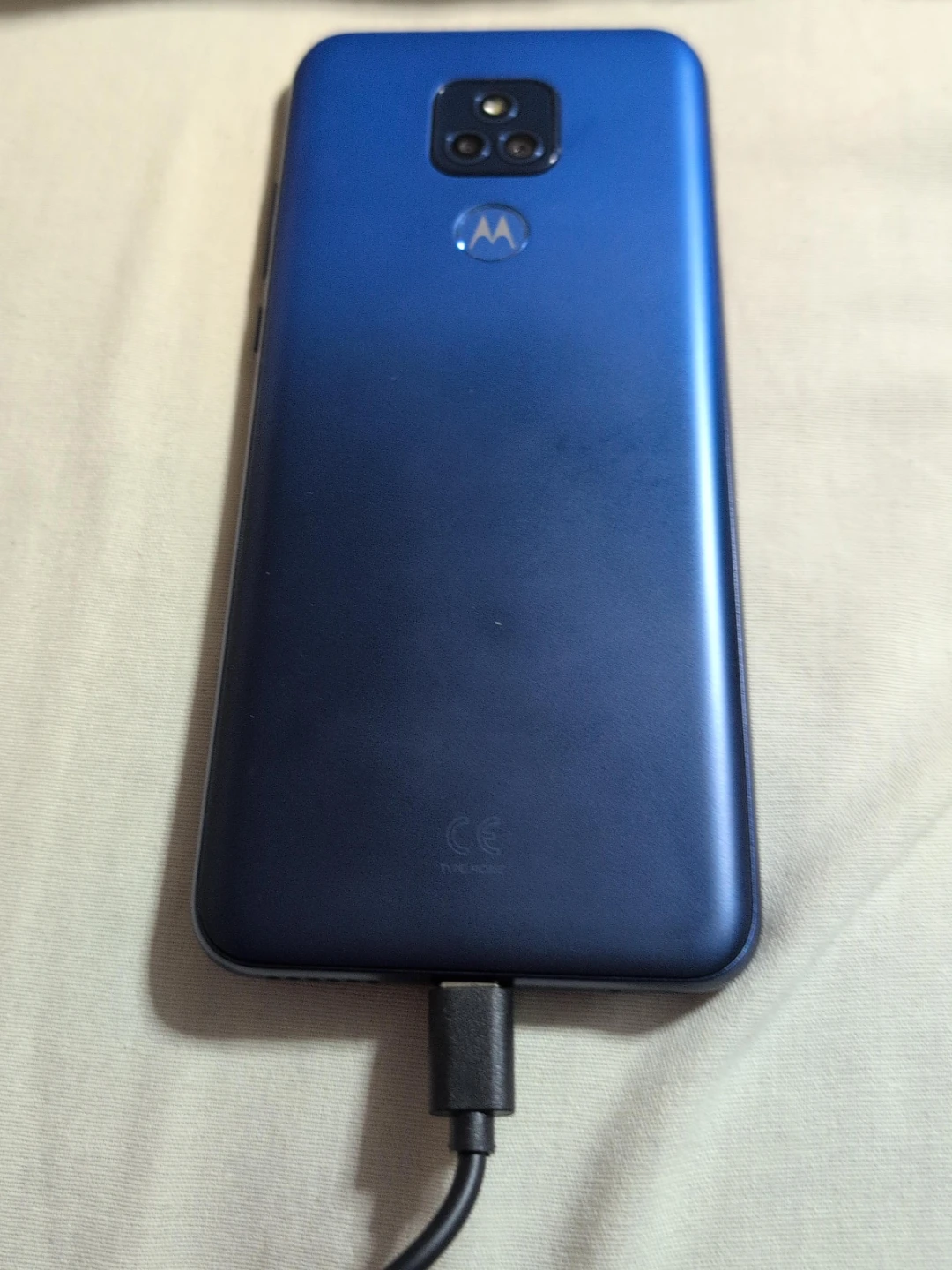 Motorola Blue Smartphone thumbnail