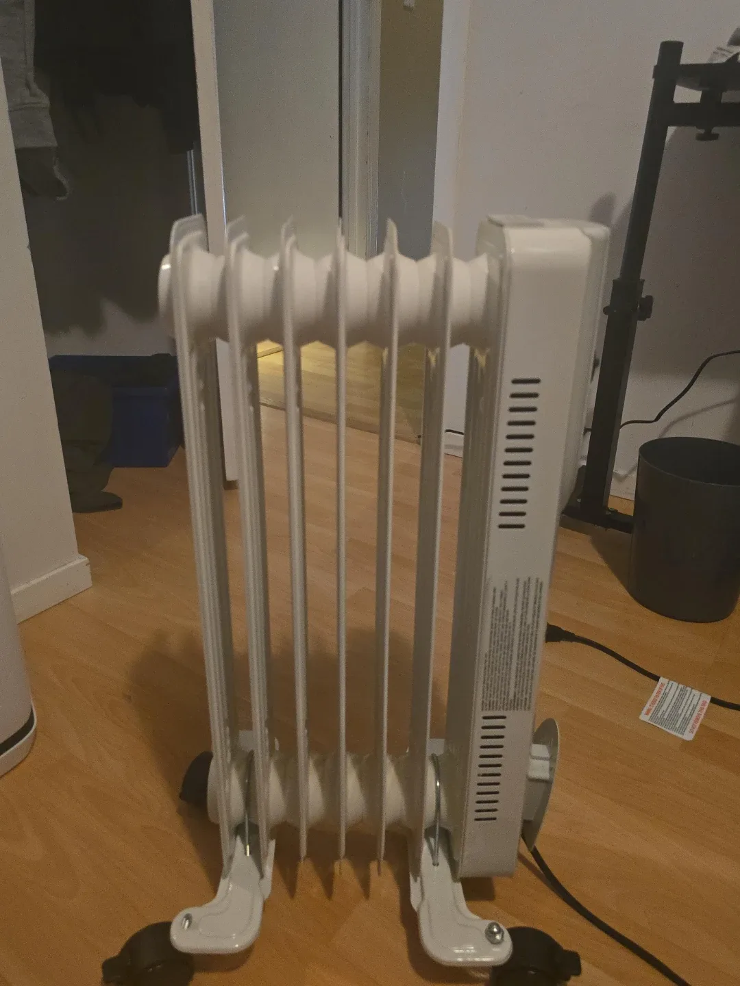 White Oil-Filled Radiator Heater