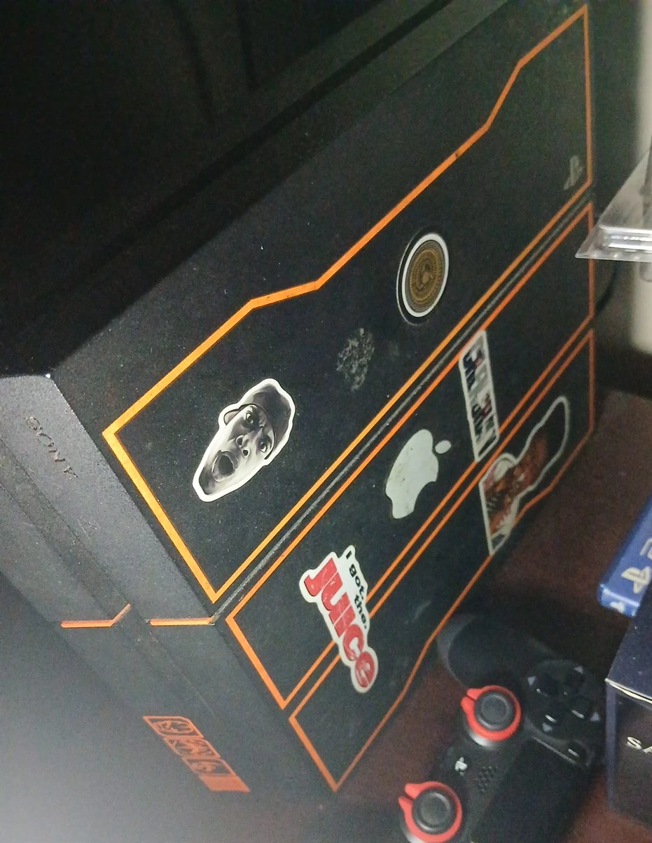 PlayStation 4 Console