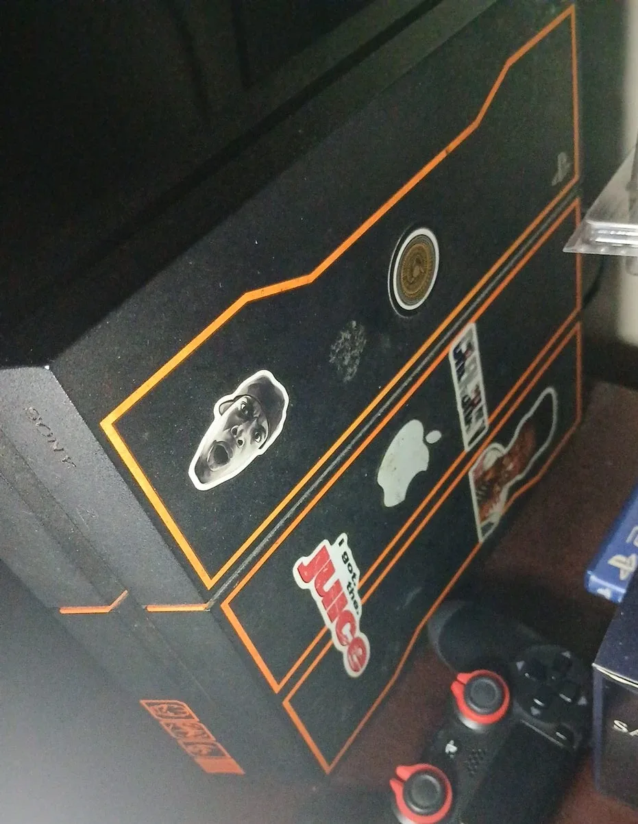 PlayStation 4 Console