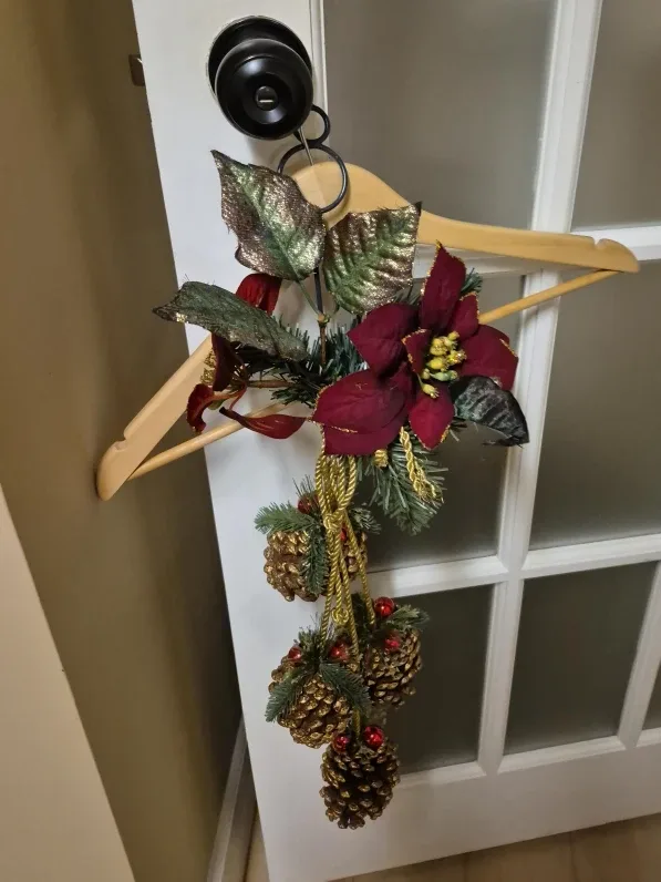 Christmas Poinsettia & Pinecone Door Hanger