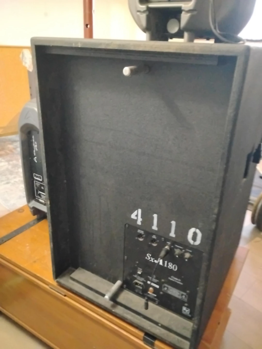 Electro-Voice SxA180 Powered Subwoofer