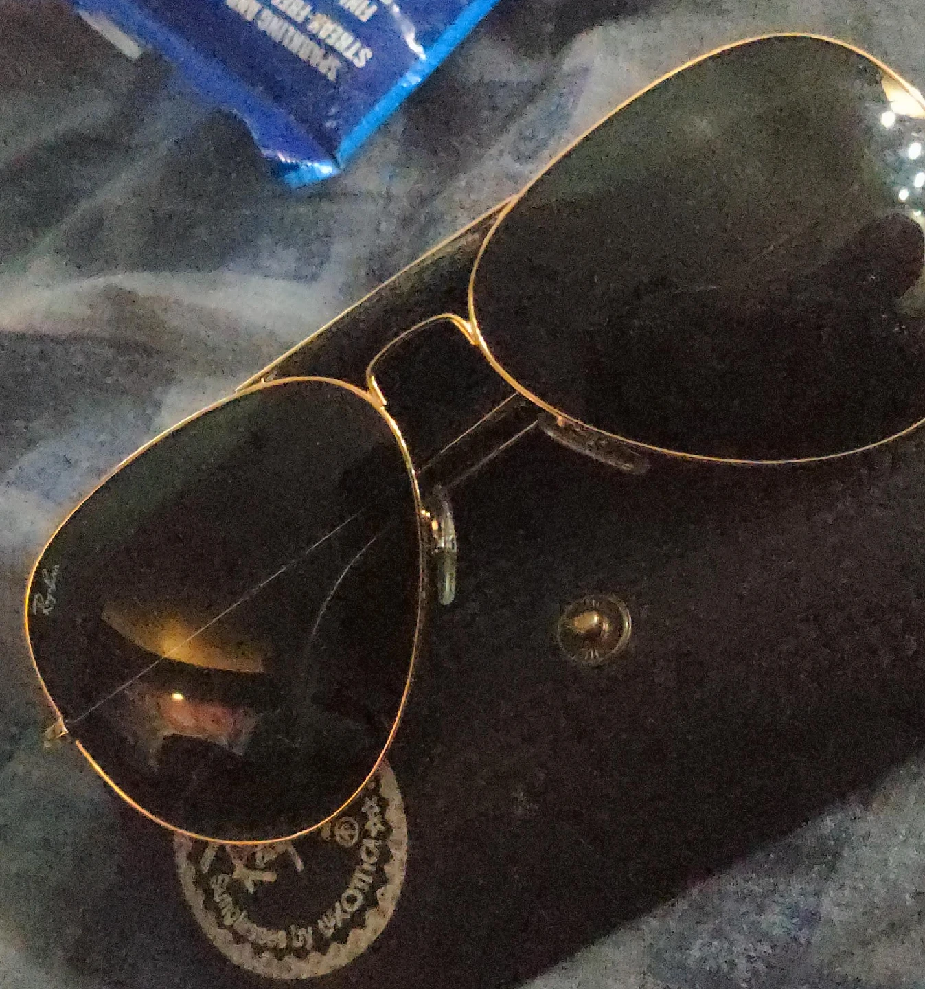 Ray-Ban Aviator Sunglasses thumbnail
