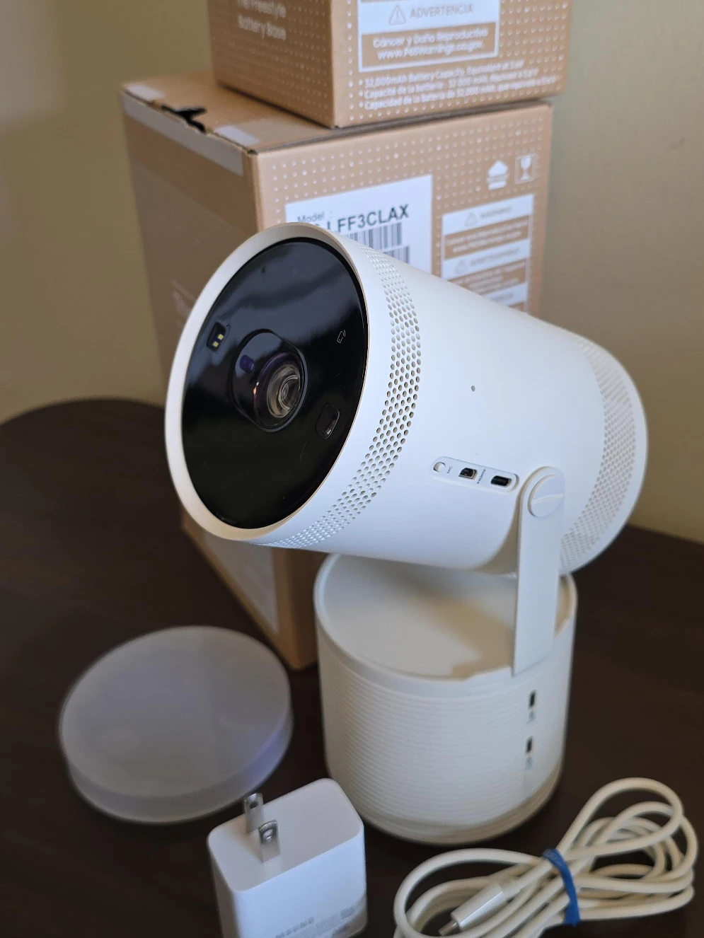 Samsung The Freestyle Projector 2nd Gen