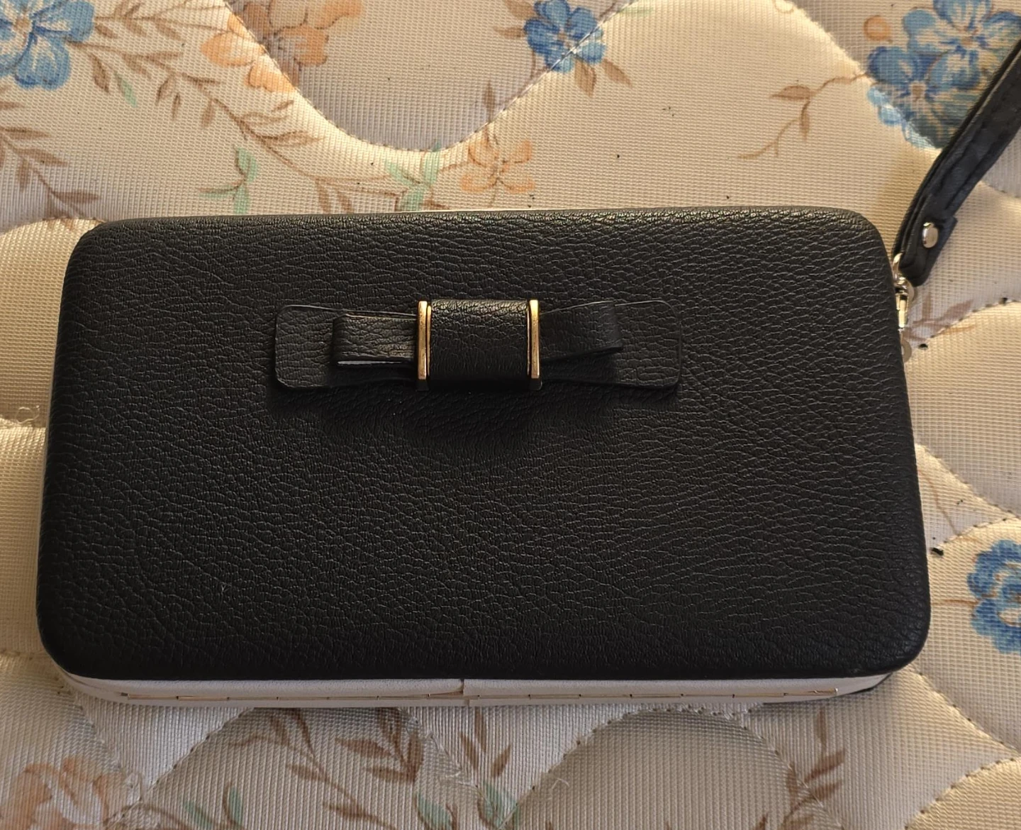 Black Wallet Clutch with Wrist Strap image indicator(2)