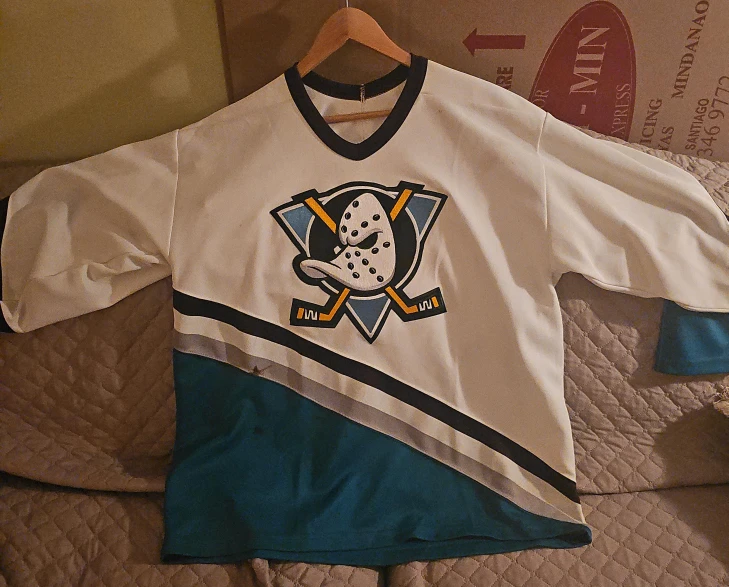 Anaheim Mighty Ducks Hockey Jersey