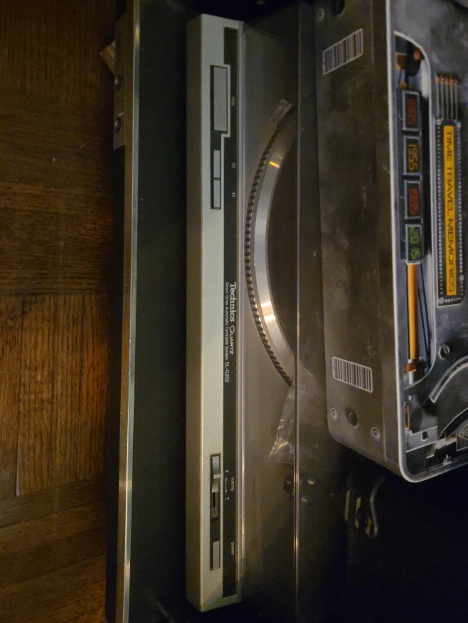 Technics Quartz SL-D202 Turntable